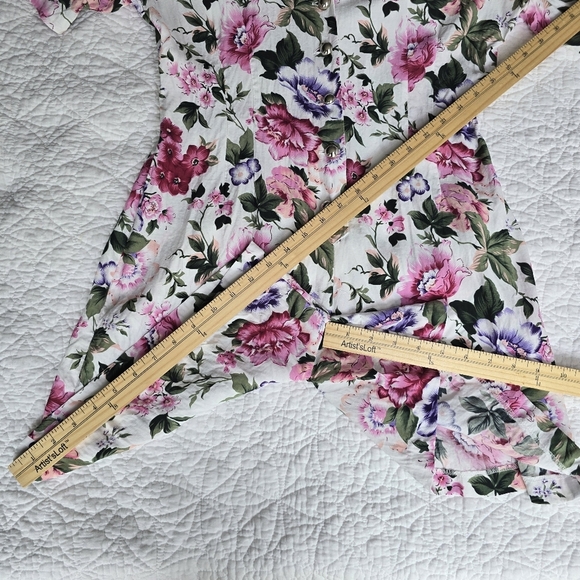 90s Vintage Romper Floral Button Up Collared V-neck Short Sleeve Playsuit - Picture 12 of 13